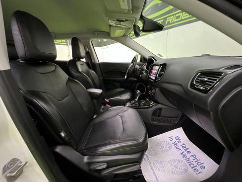 Used 2020 Jeep Compass Limited AWD/4WD image 29