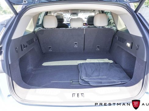 Used 2025 Lincoln Nautilus Premier AWD/4WD image 40