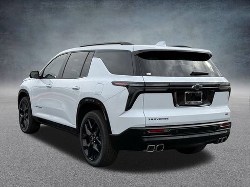 New 2026 Chevrolet Traverse RS w/ LPO, Floor Liner Package image 5