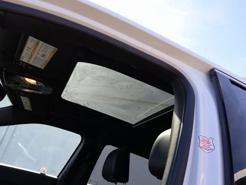 Used 2025 Jeep Compass Latitude w/ Sun & Sound Group image 41