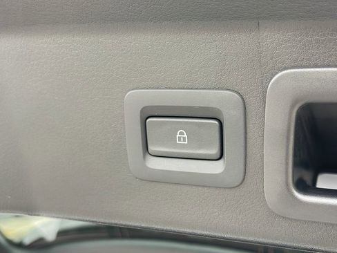 Used 2025 MAZDA CX-30 AWD 2.5 S w/ Preferred Package image 31