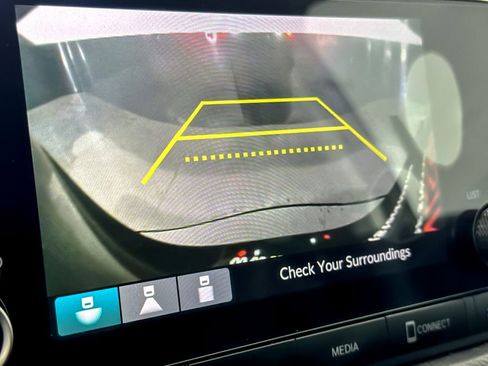 Used 2025 Honda CR-V LX image 18