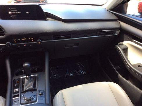 Used 2020 MAZDA MAZDA3 Sedan w/ Select Package FWD image 20