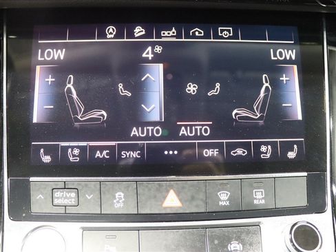 Used 2019 Audi Q8 Premium Plus w/ Premium Plus AWD/4WD image 40