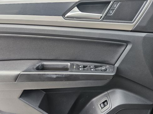 Used 2021 Volkswagen Atlas SE w/ Panoramic Sunroof Package image 23