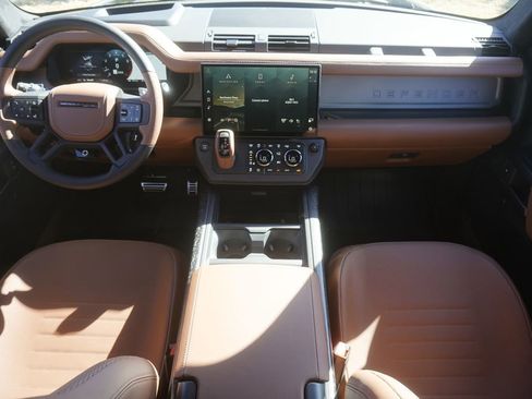 New 2026 Land Rover Defender 110 OCTA image 9