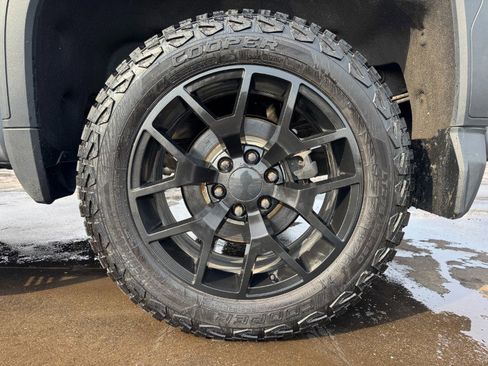 Used 2019 GMC Sierra 1500 AT4 image 13