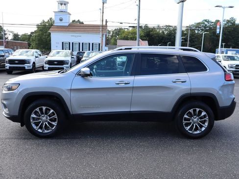 Used 2020 Jeep Cherokee Latitude Plus AWD/4WD image 13