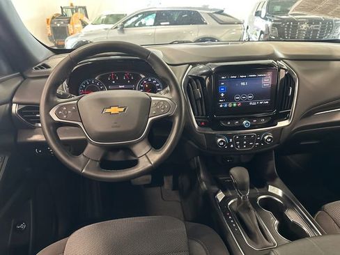 Certified 2023 Chevrolet Traverse LT image 16