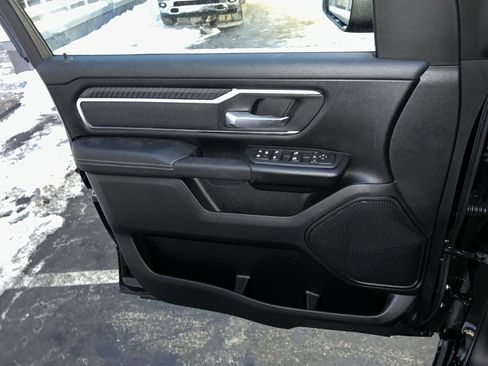 New 2026 RAM 1500 4x4 Crew Cab image 17