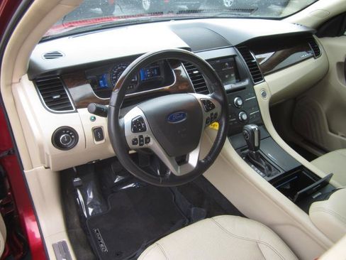 Used 2013 Ford Taurus Limited FWD image 10