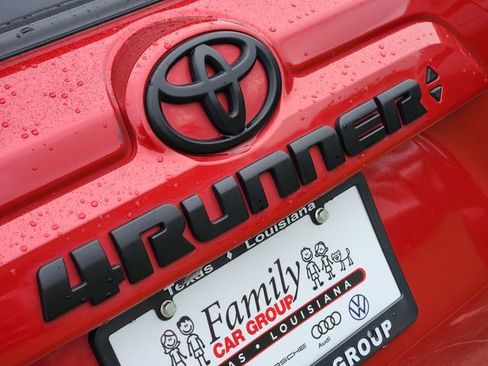 Used 2023 Toyota 4Runner SR5 Premium w/ Moonroof Package AWD/4WD image 8