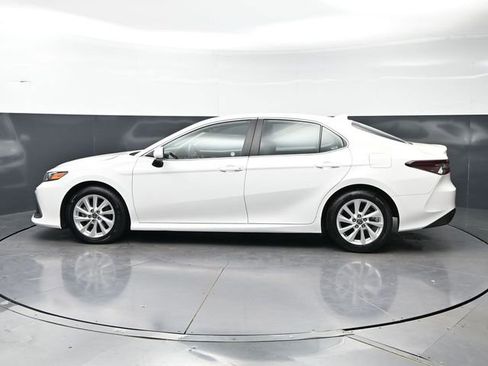 Used 2024 Toyota Camry LE FWD image 8