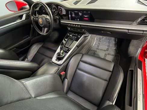Used 2020 Porsche 911 Carrera RWD image 37