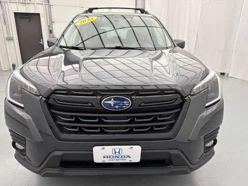 Used 2023 Subaru Forester Premium AWD/4WD image 2