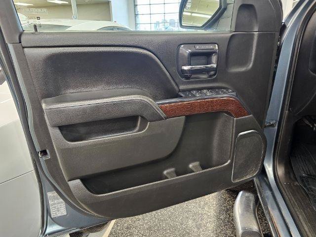 Used 2014 GMC Sierra 1500 SLT w/ SLT Preferred Package AWD/4WD image 34