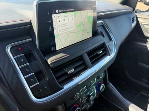 Used 2022 Chevrolet Suburban RST w/ Luxury Package image 10