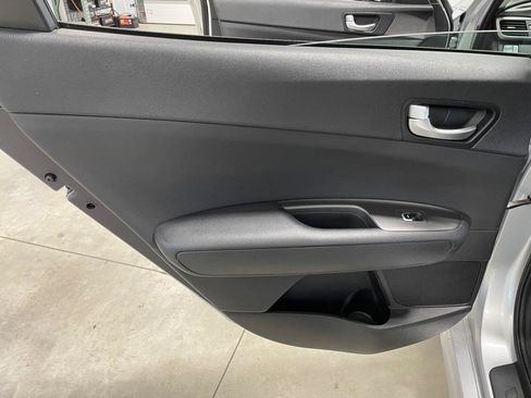 Used 2018 Kia Optima LX FWD image 14
