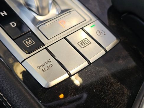 Used 2019 Mercedes-Benz SL 550 image 34