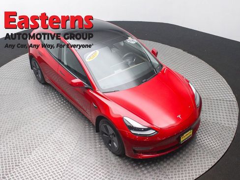 Used 2021 Tesla Model 3 Standard Range Plus image 3