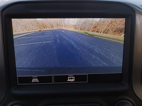 Used 2021 Chevrolet Silverado 1500 LT Trail Boss image 21