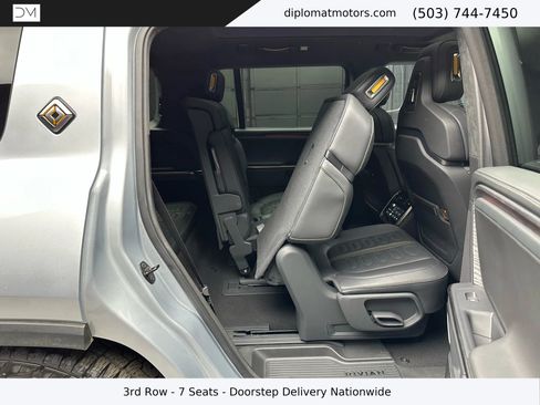 Used 2023 Rivian R1S Adventure image 21