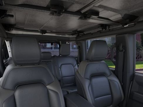 New 2025 Ford Bronco Outer Banks AWD/4WD image 12