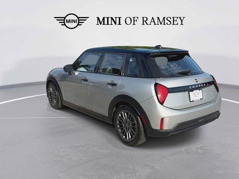 Used 2025 MINI Cooper S FWD image 6