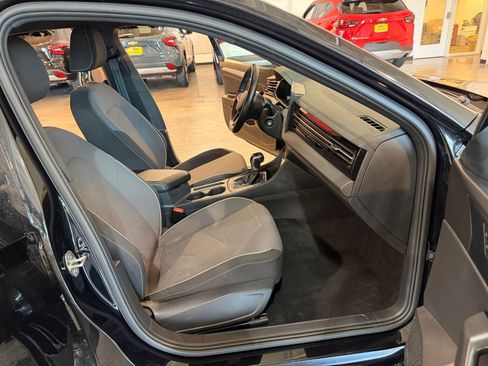 Used 2025 Volkswagen Jetta Sport FWD image 35
