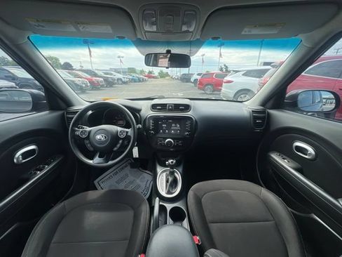 Used 2019 Kia Soul w/ Convenience Package FWD image 17