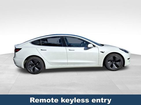Used 2018 Tesla Model 3 Long Range image 9