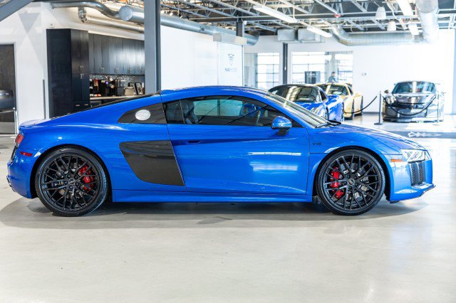 Used 2018 Audi R8 V10 AWD/4WD image 7