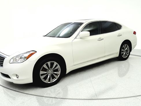 Used 2012 INFINITI M37 x w/ Deluxe Touring Pkg AWD/4WD image 3