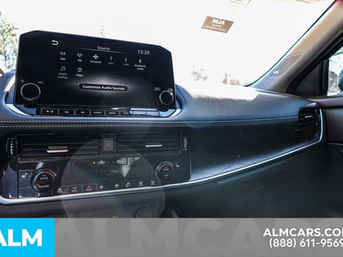 Used 2023 Nissan Rogue Platinum w/ Platinum Premium Package image 33