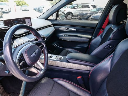 Used 2022 Genesis GV70 3.5T Sport AWD/4WD image 20