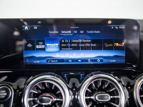 Used 2025 Mercedes-Benz GLA 35 AMG 4MATIC image 28