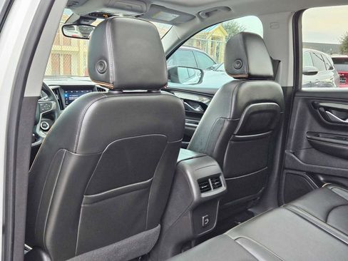 Used 2022 GMC Terrain AT4 w/ Infotainment Package II image 19