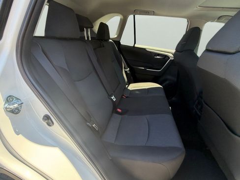 Used 2024 Toyota RAV4 XLE w/ Convenience Package FWD image 16