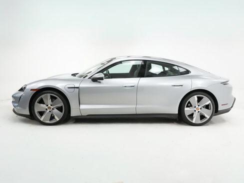 Used 2021 Porsche Taycan 4S AWD/4WD image 2