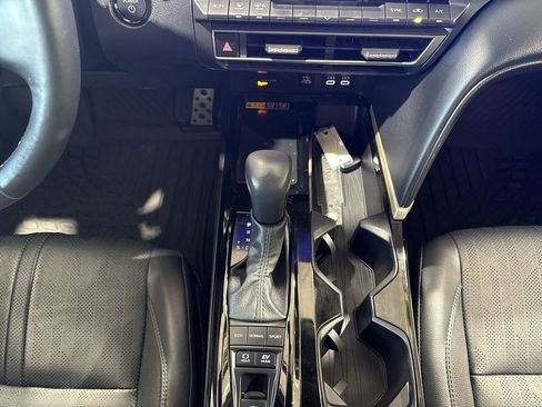 Used 2025 Toyota Camry XSE image 21