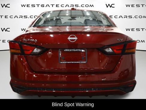 Used 2024 Nissan Altima 2.5 SV image 7