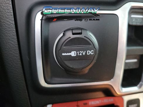 Used 2018 Jeep Wrangler Unlimited Rubicon AWD/4WD image 19