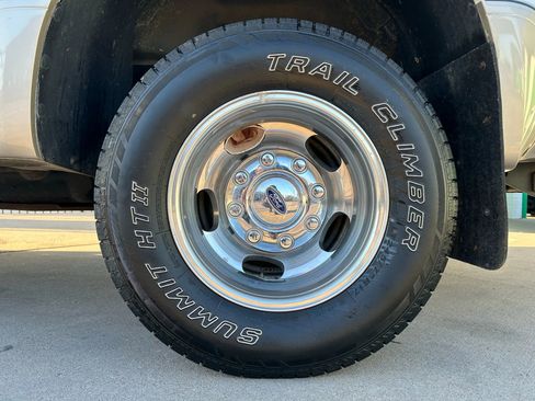 Used 2010 Ford F350 Lariat image 25