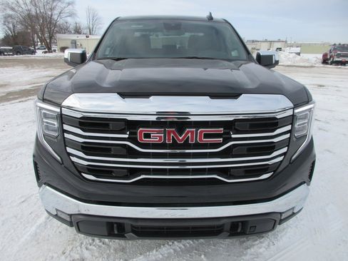 New 2026 GMC Sierra 1500 SLT w/ SLT Premium Package image 12