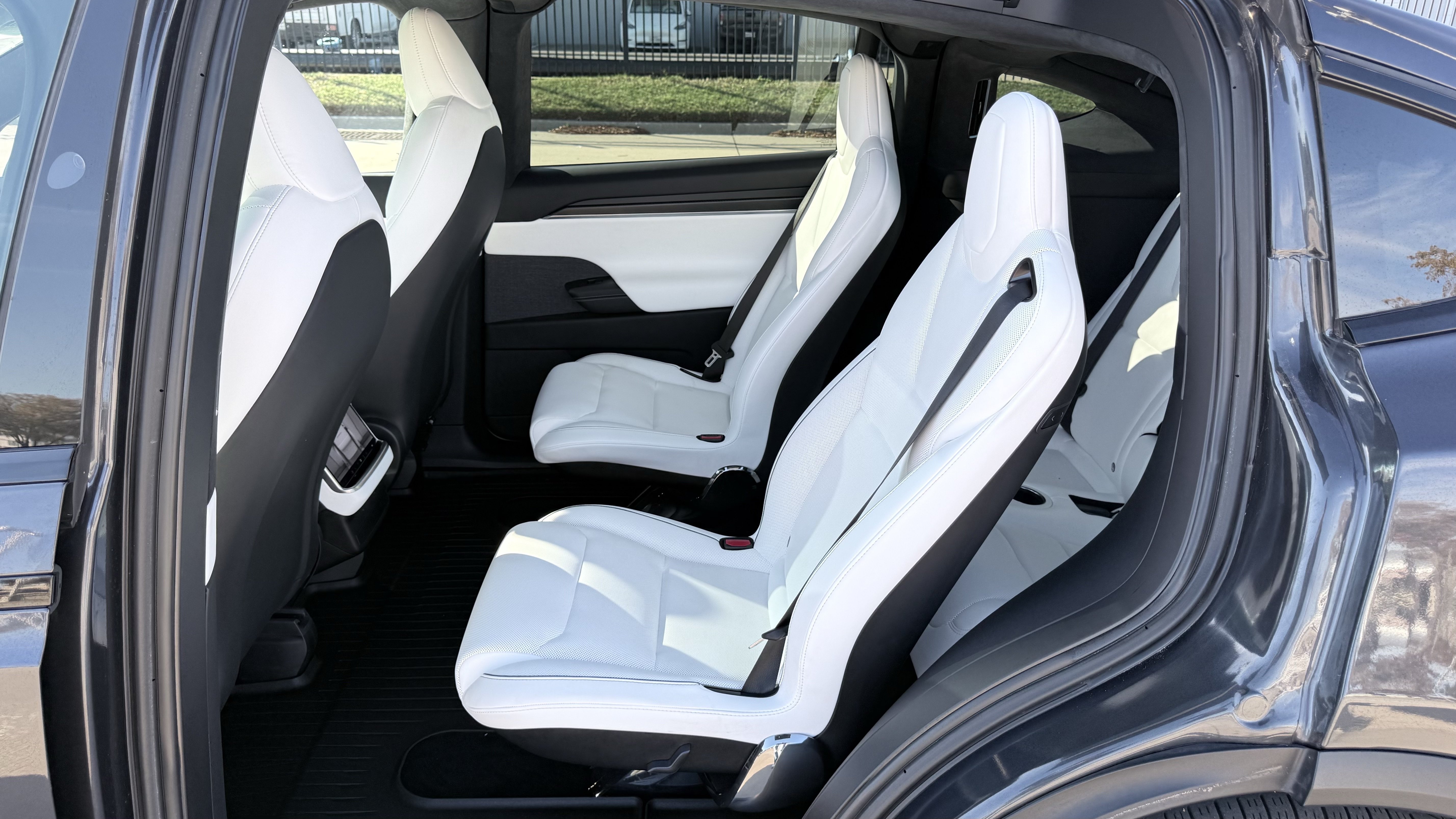 Used 2024 Tesla Model X Plaid AWD/4WD image 4