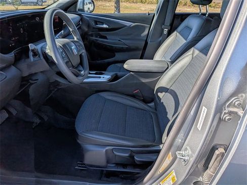 Used 2025 Buick Envista Preferred image 15