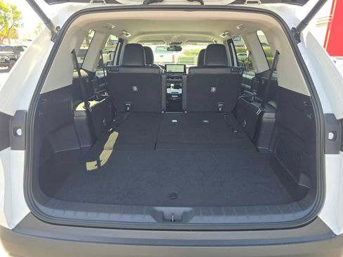 Certified 2026 Toyota Grand Highlander FWD image 17