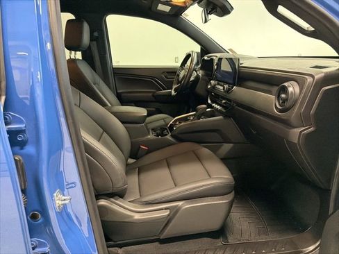 Used 2025 Chevrolet Colorado Trail Boss image 33