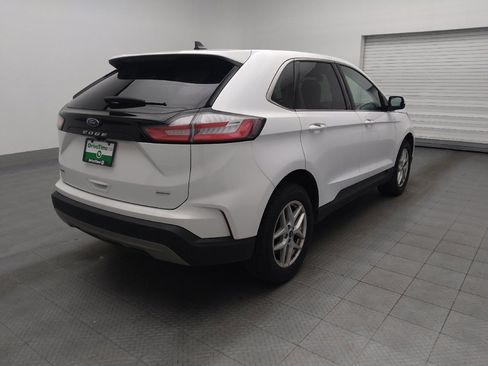 Used 2024 Ford Edge SEL image 9