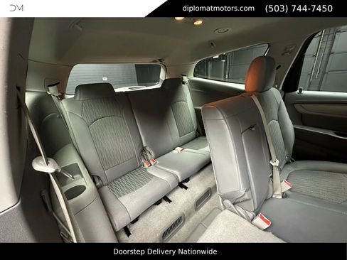 Used 2017 Chevrolet Traverse LS image 21